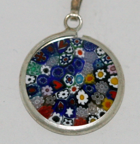 Murano Pendant ( 0.75 x 0.75 in.) # 11 - Click Image to Close